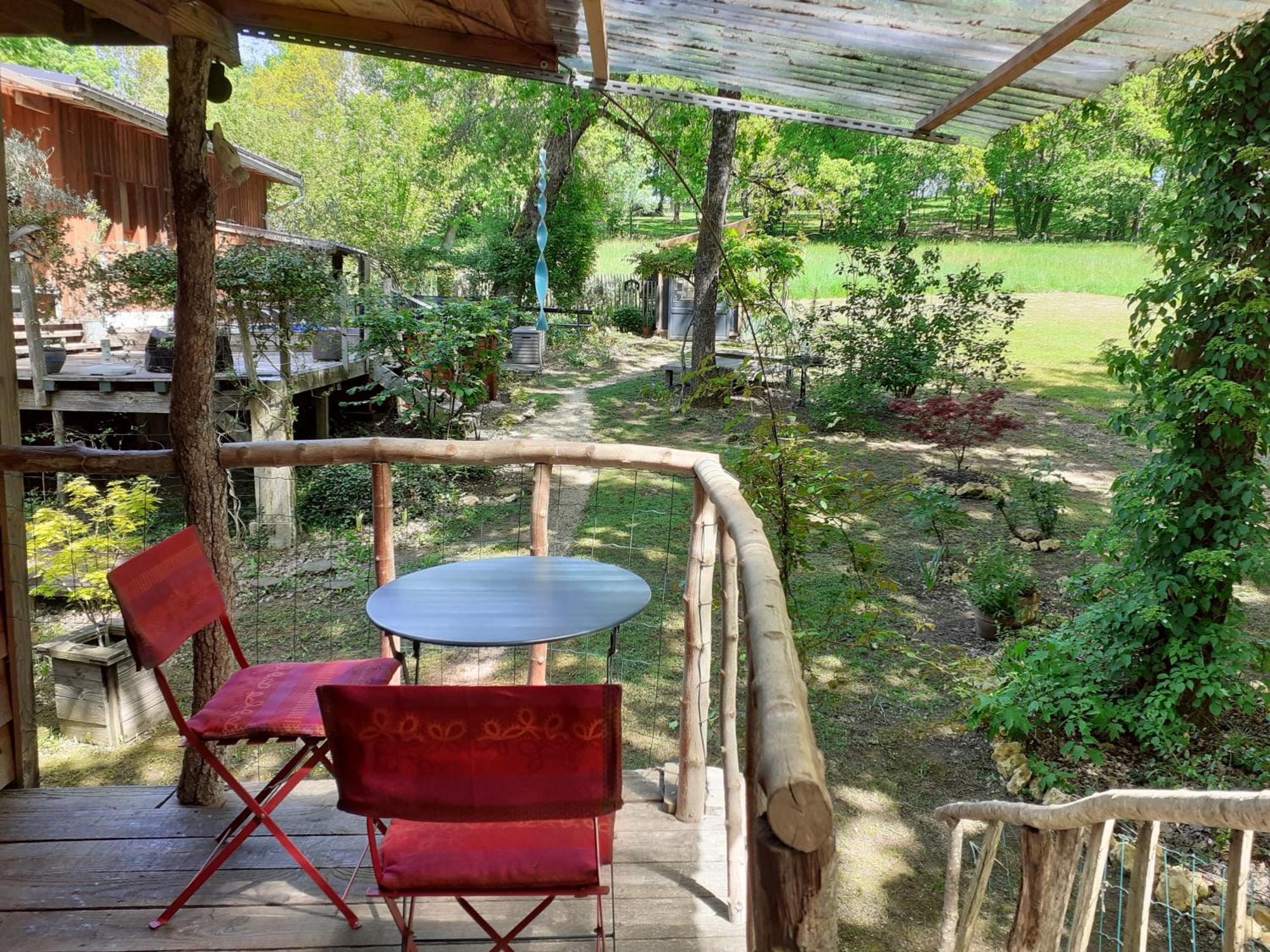 La Cabane De L'Oiseau Couze-et-Saint-Front Buitenkant foto